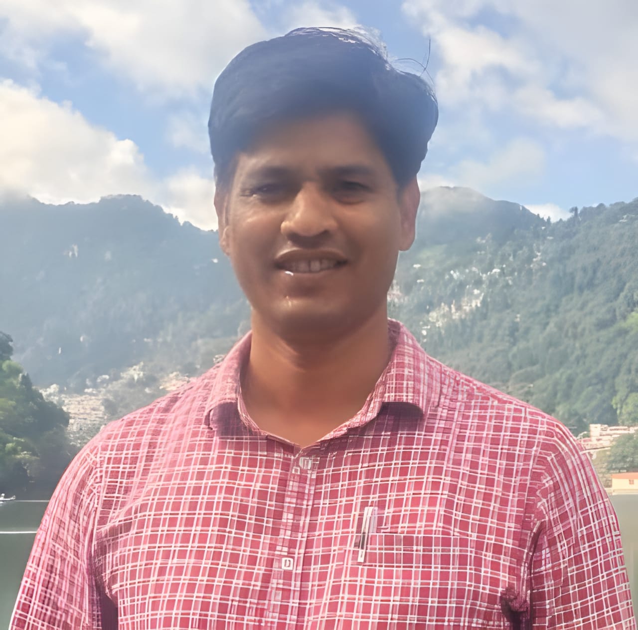 Dr. Ravendra Kumar